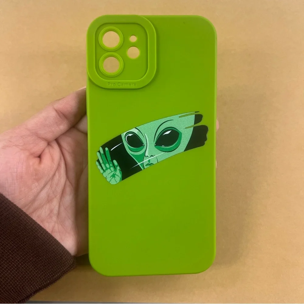 iPhone 12 Green alien phone case #alienphonecase
